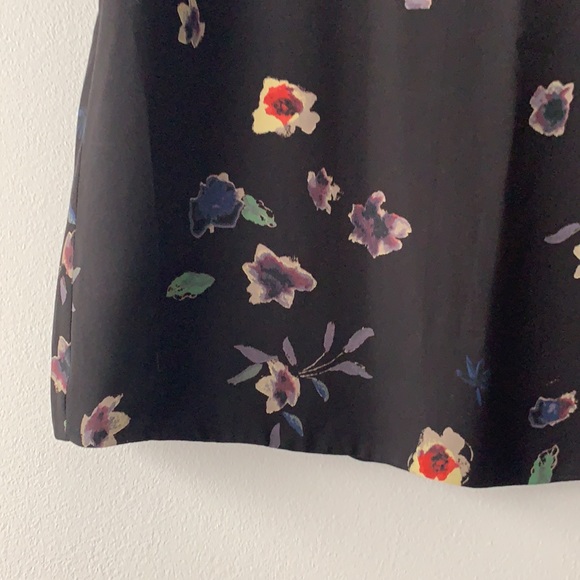 Aritzia Babaton Sleeveless Blouse - Picture 6 of 8